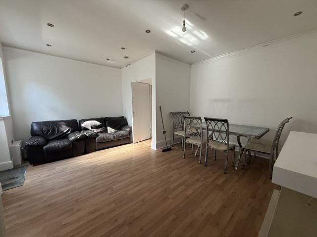 House for rent in Hillhouse, Huddersfield