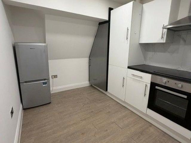 Studio for rent in London Borough of Hounslow, Spring Grove