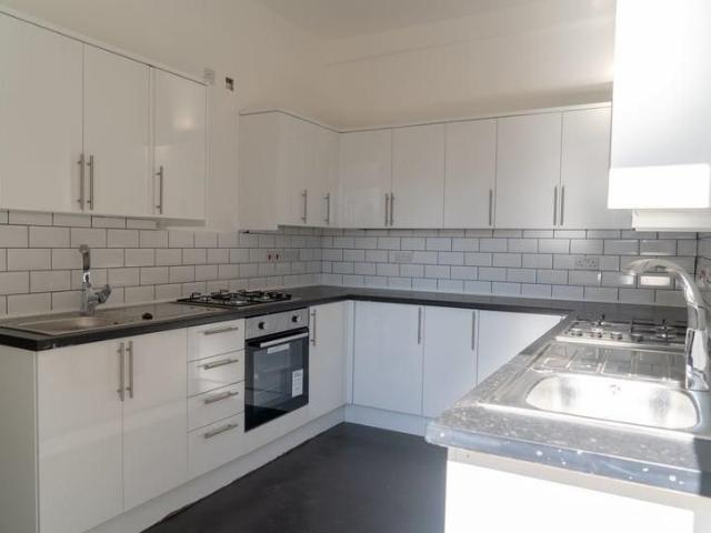 Room for rent in London Borough of Redbridge, Greater London
