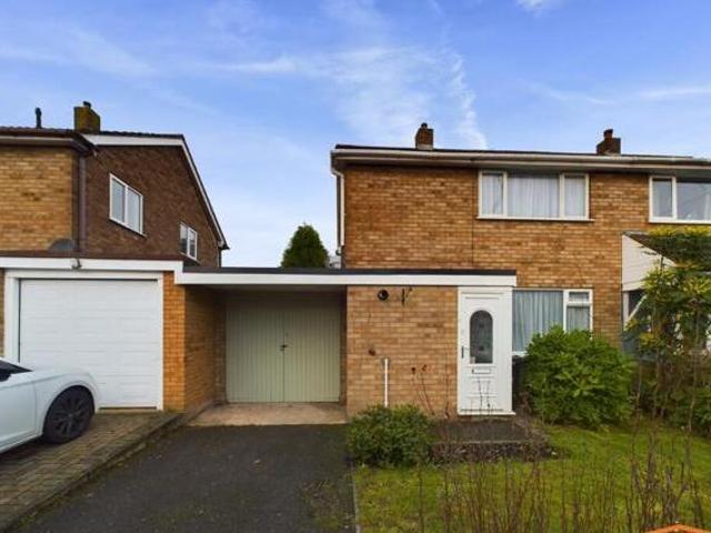 House for sale in Darlaston, West Midlands