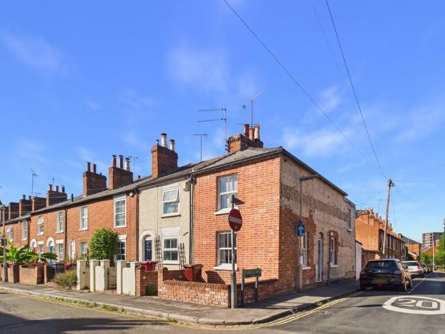 House for rent in Newtown, Reading