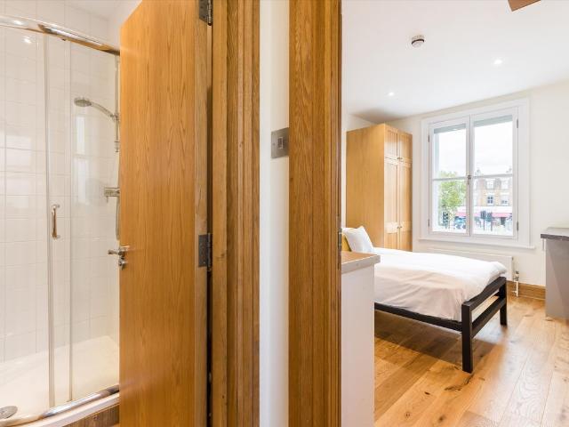 Studio for rent in North Sheen, Isle Of Man