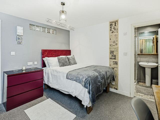 Room for rent in Milton, Alton Barnes