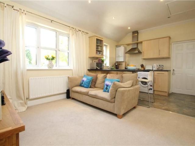 Apartment for rent in Woking, Surrey