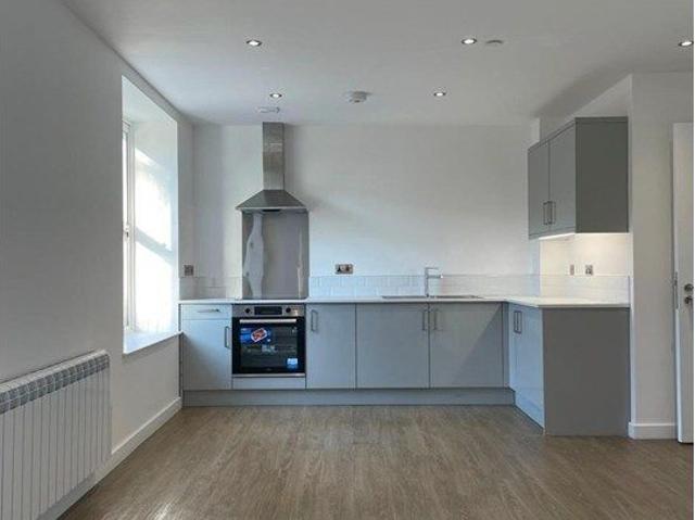 Studio for rent in Goldthorn Hill, West Midlands
