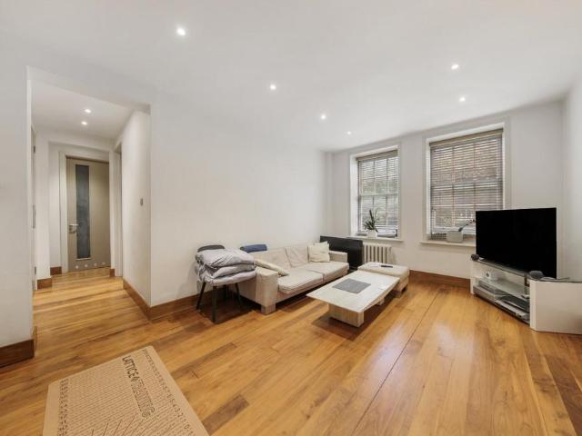 Apartment for rent in St. John's Wood, Greater London
