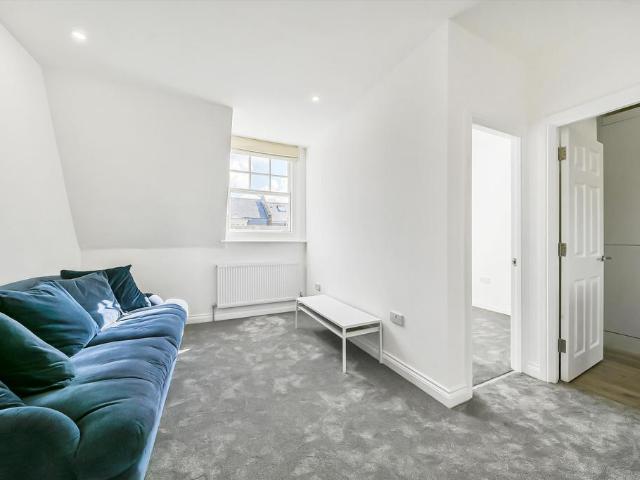 House for rent in St. John's Wood, Greater London