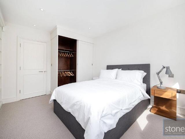 Apartment for rent in St. John's Wood, Greater London