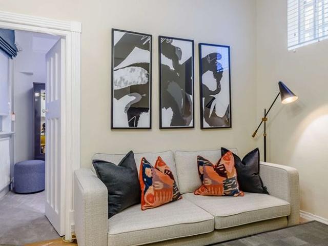 Apartment for rent in St. John's Wood, Greater London