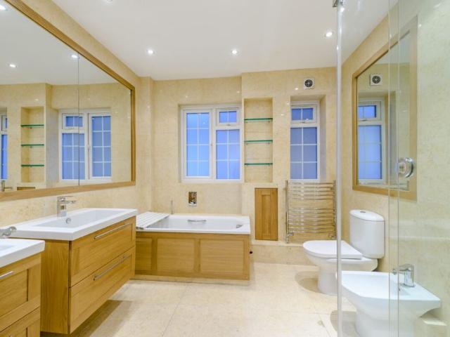 Apartment for rent in St. John's Wood, Greater London