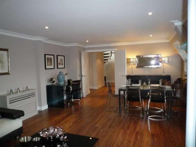 Apartment for rent in Swiss Cottage, Greater London