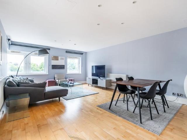 Apartment for rent in Belsize Park, Greater London