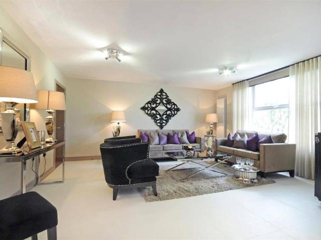 Apartment for rent in Belsize Park, Greater London
