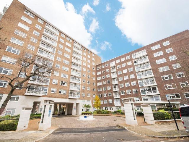 House for rent in Belsize Park, Greater London