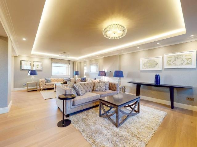 Apartment for rent in Belsize Park, Greater London