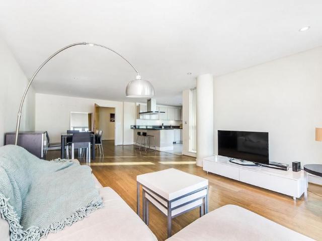 Apartment for rent in Swiss Cottage, Greater London