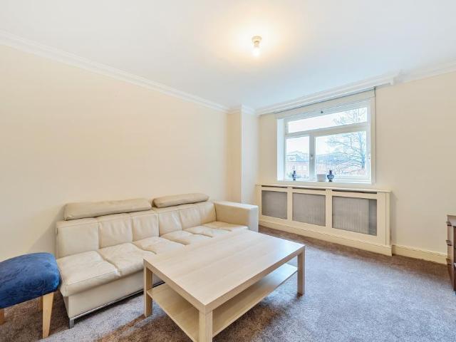 Apartment for rent in Belsize Park, Greater London