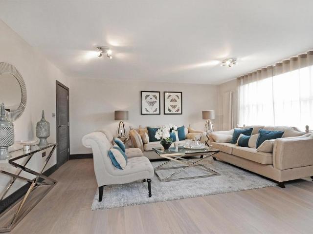 House for rent in Belsize Park, Greater London
