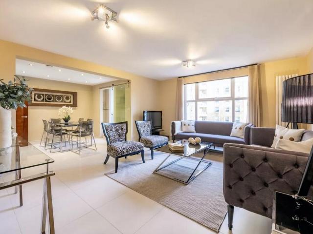 Apartment for rent in Belsize Park, Greater London