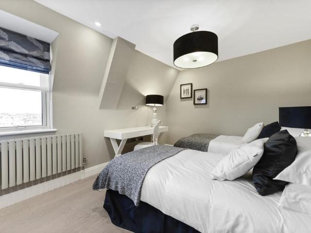 Apartment for rent in Belsize Park, Greater London
