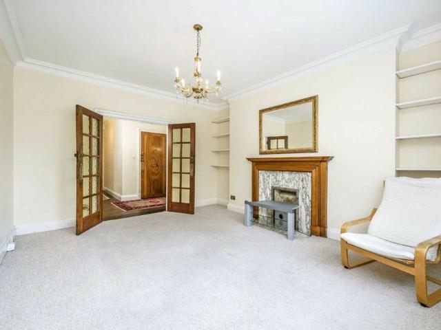 Apartment for rent in Belsize Park, Cat Hill