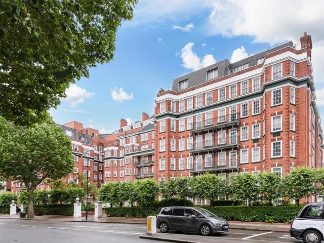 House for rent in St. John's Wood, Greater London