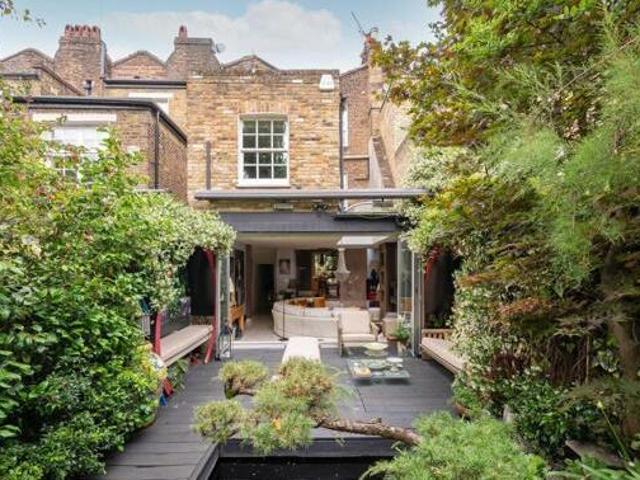 House for sale in Lyons, Greater London