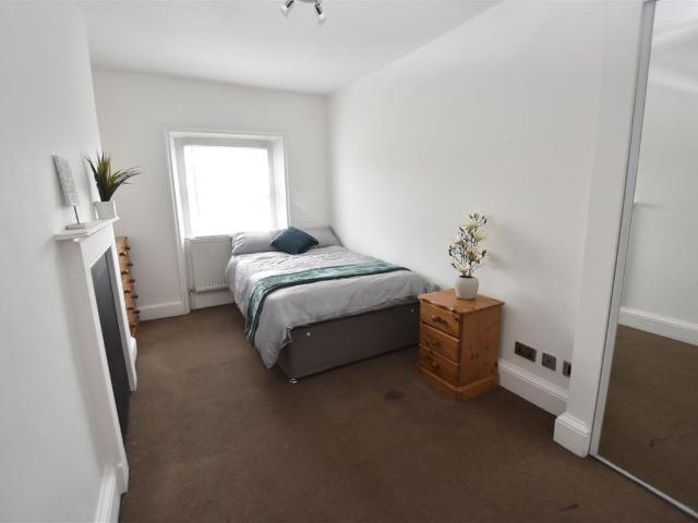 Room for rent in St John's, Worcestershire