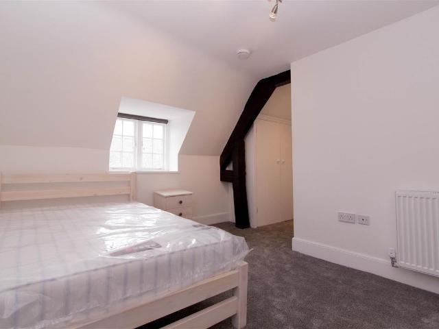 Room for rent in St Clements, Worcestershire