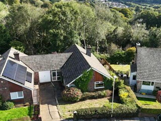 House for sale in Follaton, Strode