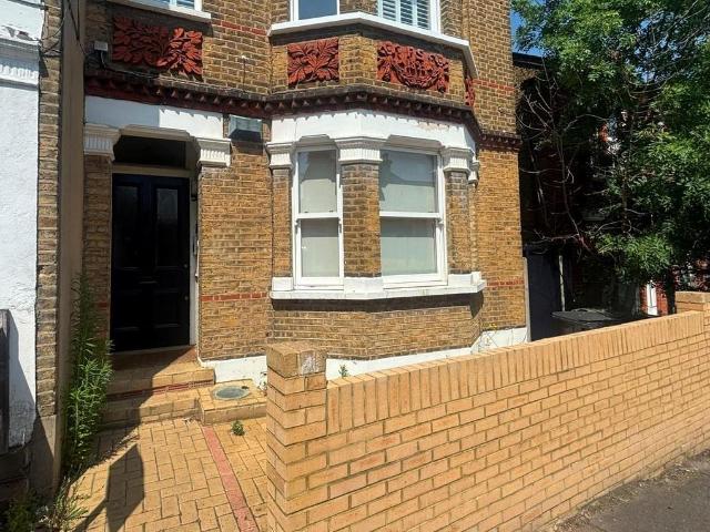 Apartment for rent in West Norwood, Greater London