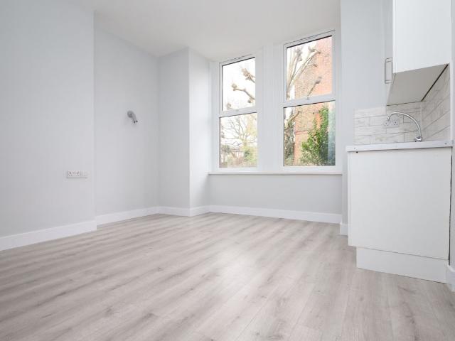Studio for rent in West Norwood, Greater London