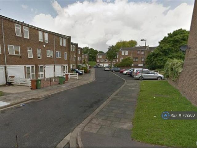 House for rent in Belvedere, Greater London
