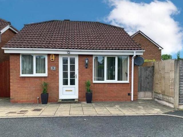 House for sale in Halesowen, West Midlands