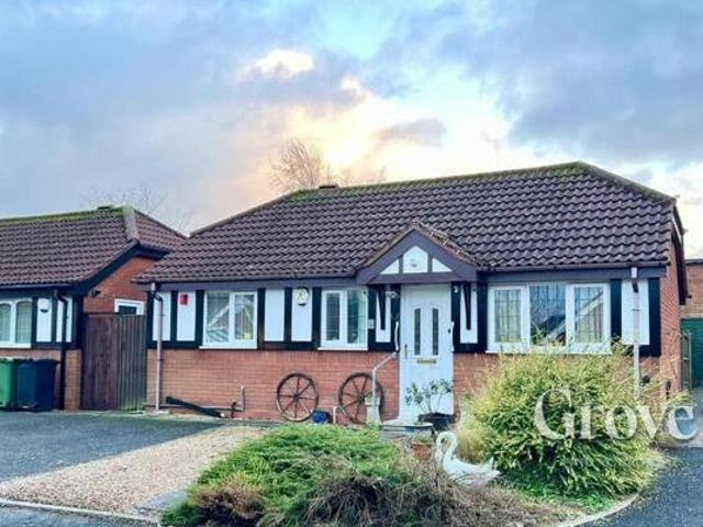 House for sale in Halesowen, West Midlands