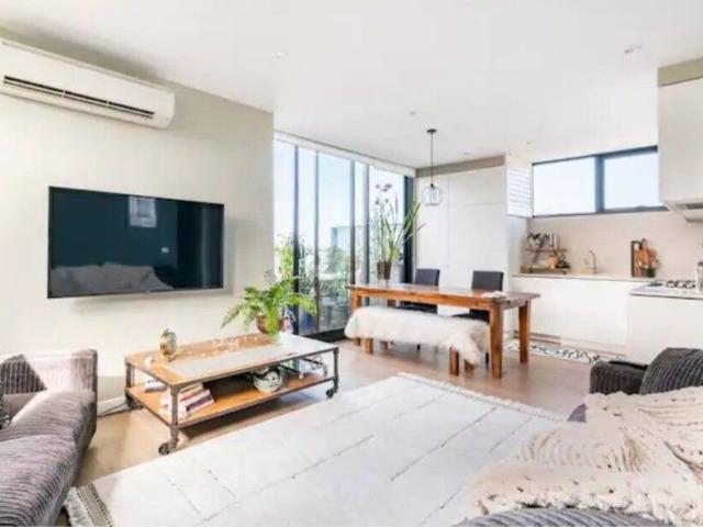 Room for rent in Camerons Creek, Victoria