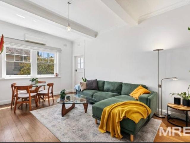 Room for rent in Camerons Creek, Victoria