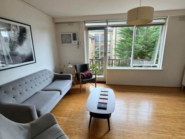 Room for rent in Camerons Creek, Victoria