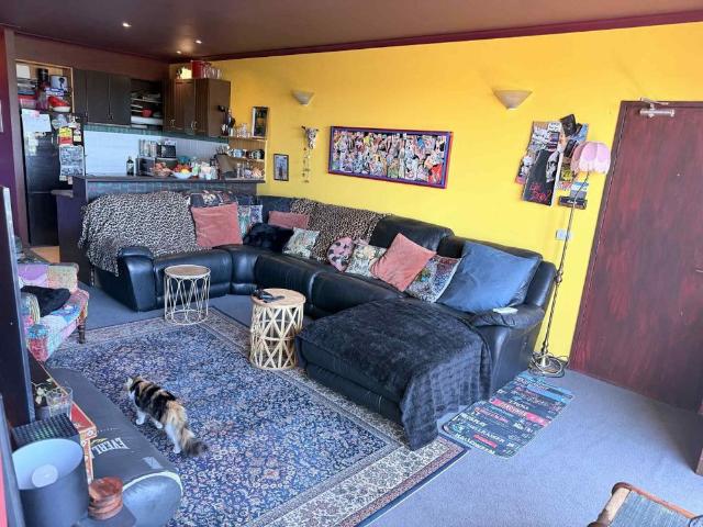Room for rent in Camerons Creek, Victoria