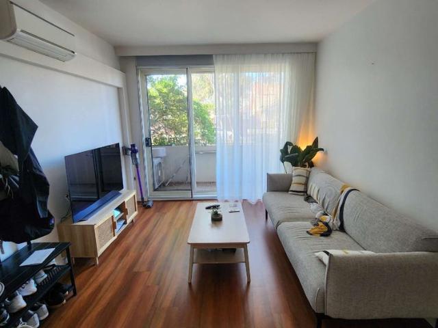 Room for rent in St Kilda East, Melbourne