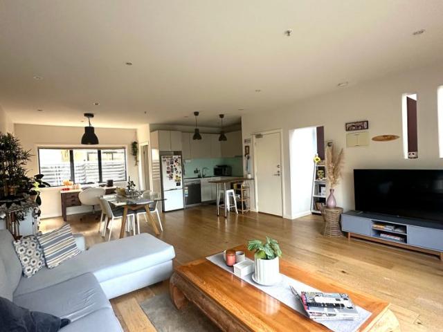 Room for rent in St Kilda East, Melbourne