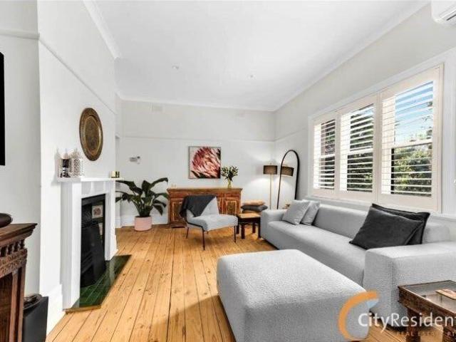 Room for rent in Camerons Creek, Victoria