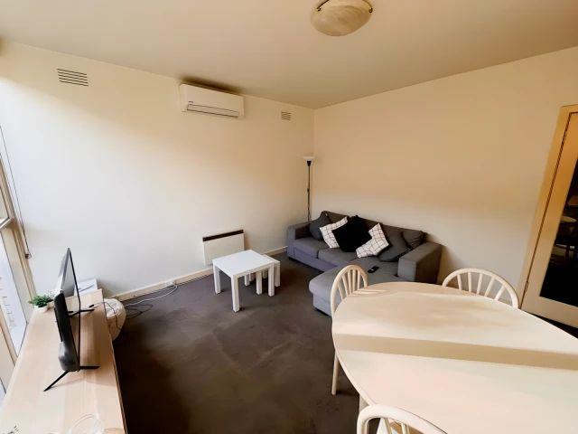 Room for rent in Camerons Creek, Victoria