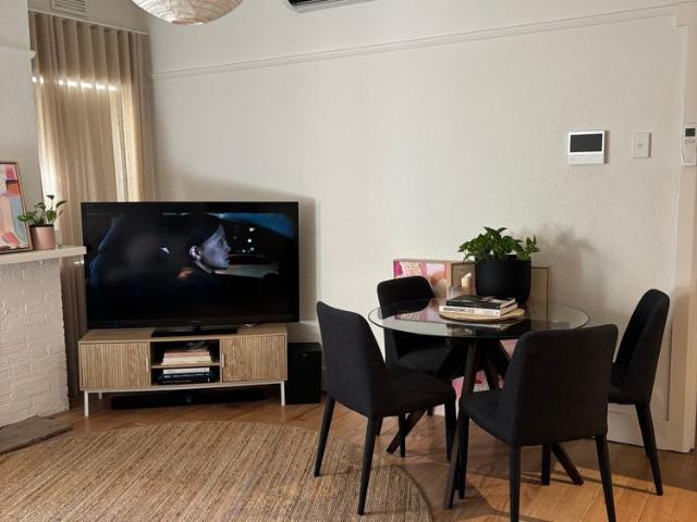 Room for rent in St Kilda West, Melbourne