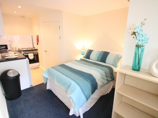 Studio for rent in Greenbank, Mount Wise