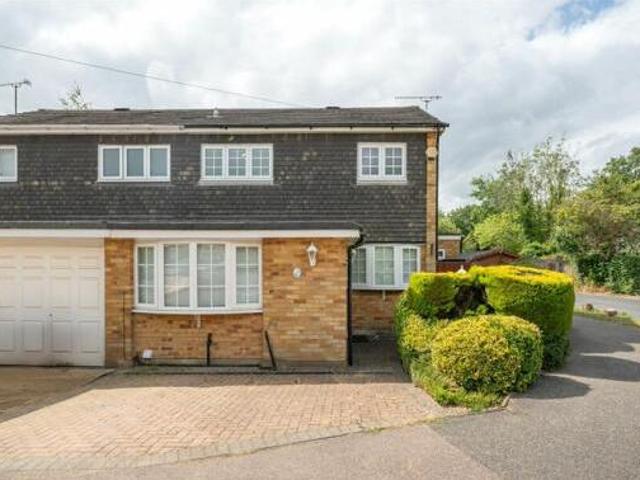House for sale in North Watford, Hertfordshire