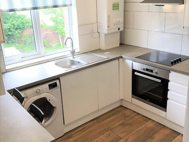 Apartment for rent in St Thomas, Swansea