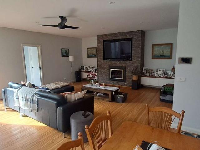 Room for rent in St Leonards, Victoria