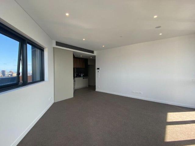 Room for rent in Lower North Shore, Sydney