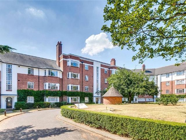 Apartment for rent in London Borough of Richmond upon Thames, Greater London